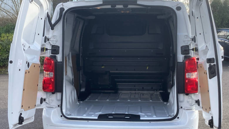 Peugeot Expert L1 Diesel 1.5 BlueHDi 120 Asphalt Van